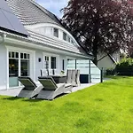Ferienhaus Seezeit 1 *